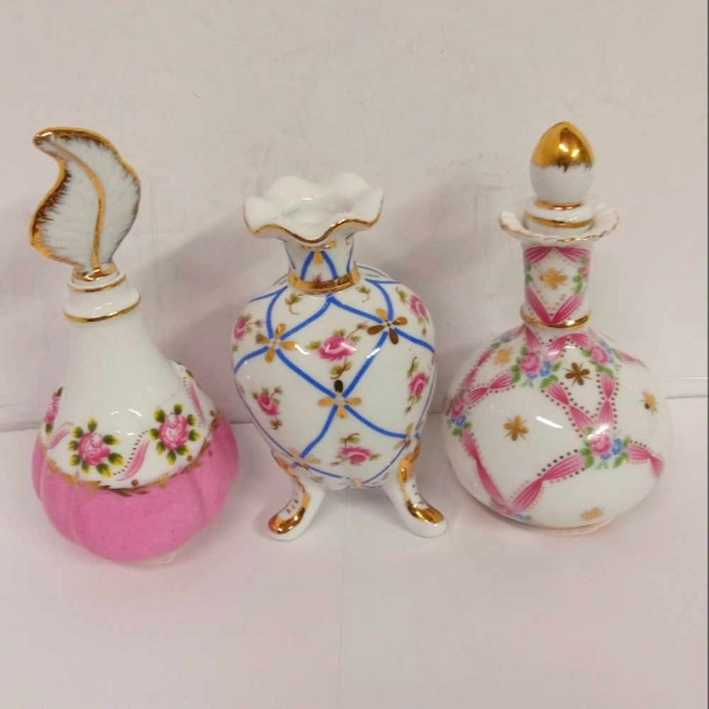 Victoria's Garden Lot Perfume Bottles & Footed Budding Vase,  Small  (5 to 6")